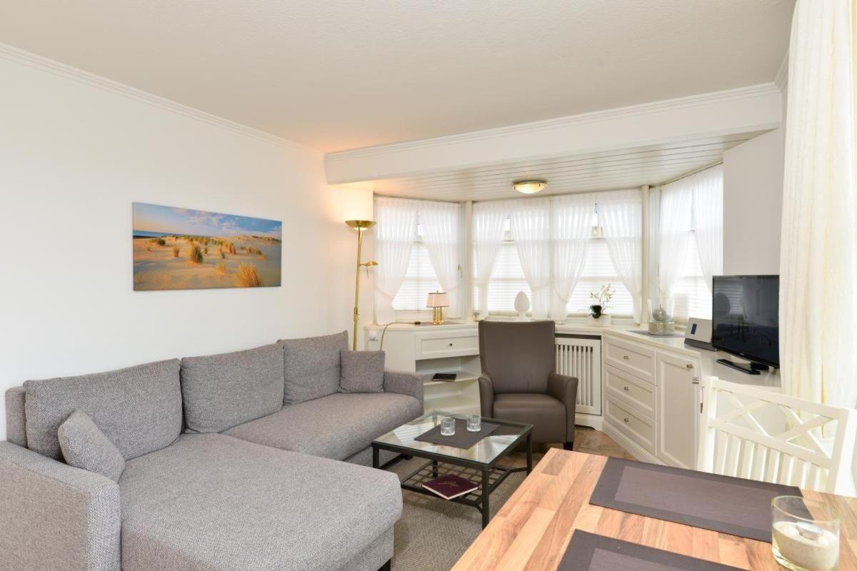 Fewo-tietje-traumhafter-blick-ueber-die-felder-bis-nach-keitum * Westerland