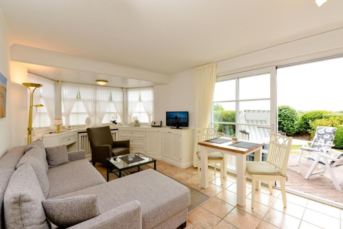 Fewo-tietje-traumhafter-blick-ueber-die-felder-bis-nach-keitum Apartment *